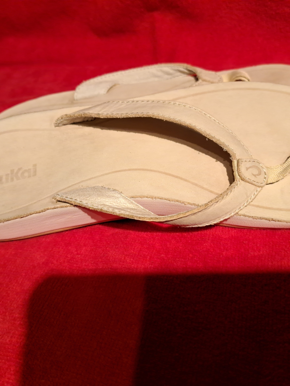 OluKai Cream Leather Flip Flop Sandal